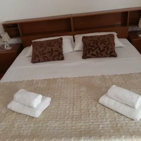 Gasthuis Sobe-apartman Rusevac Sukošan