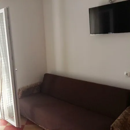 Sobe-apartman Rusevac 2* Sukošan